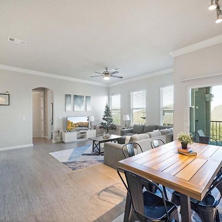 Luxury Townhomes - Evonify Stays 奧斯汀 外观 照片