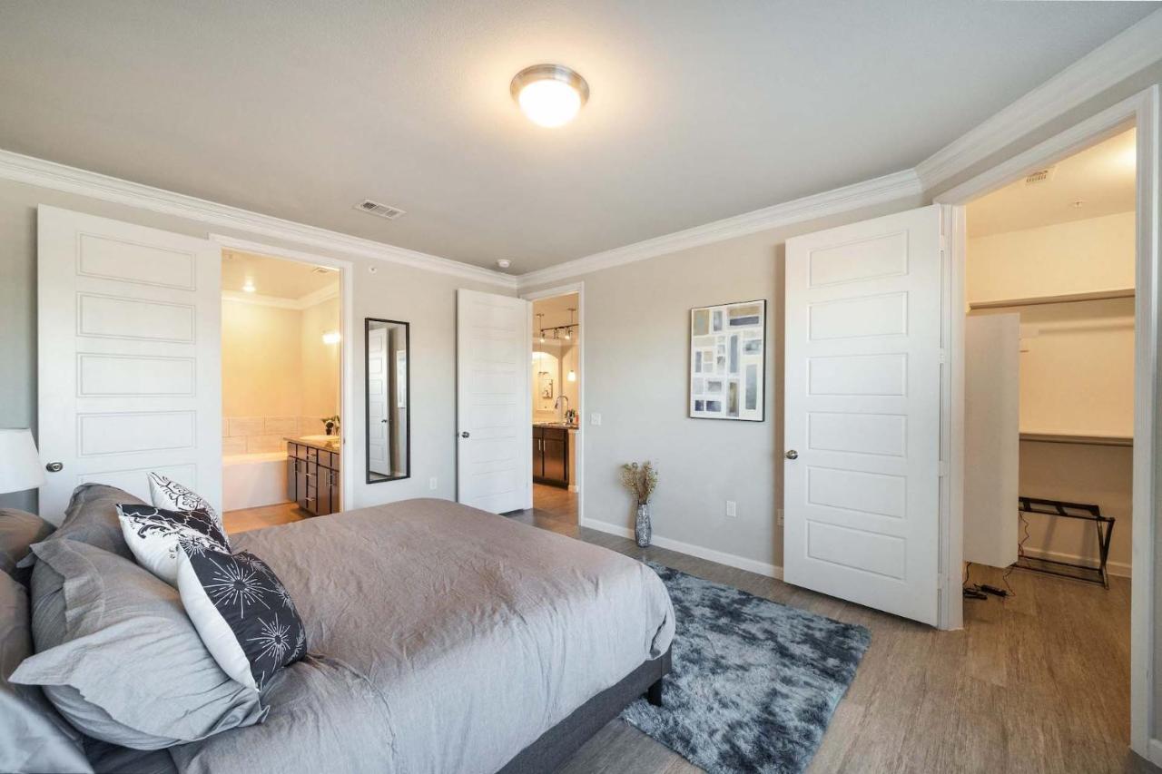 Luxury Townhomes - Evonify Stays 奧斯汀 外观 照片