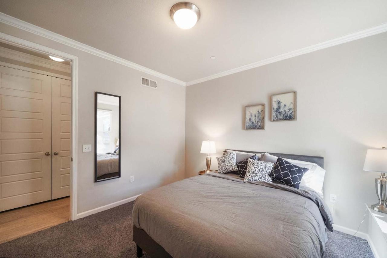 Luxury Townhomes - Evonify Stays 奧斯汀 外观 照片