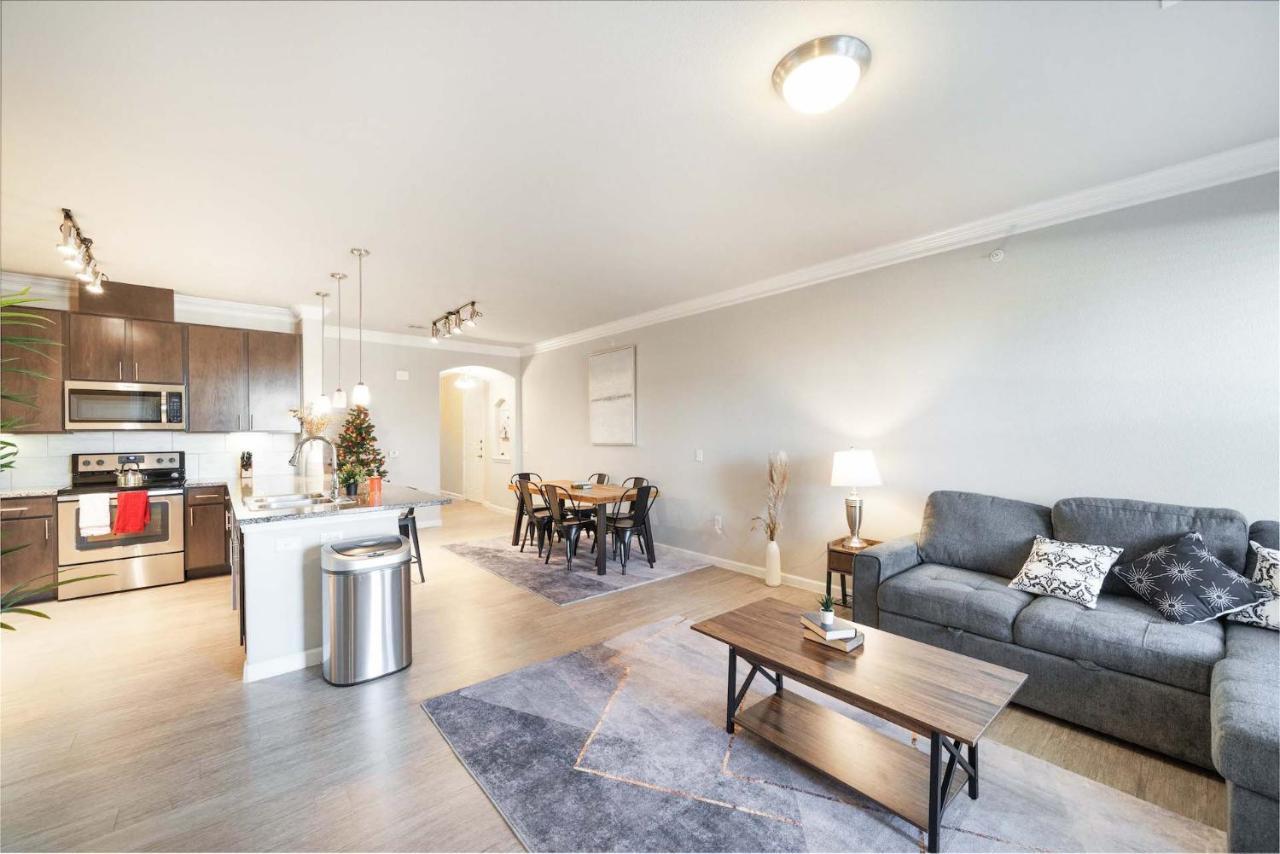 Luxury Townhomes - Evonify Stays 奧斯汀 外观 照片